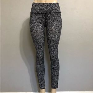 Women’s Nike dri-fit mid rise leggings pants Large